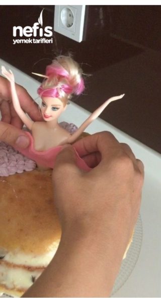 Kızımın Barbie Pastası Yaş Günü İçin