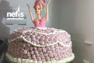 Kızımın Barbie Pastası Yaş Günü İçin Tarifi