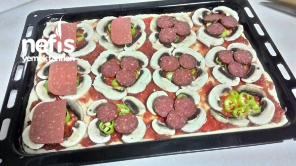 Lezzetli Pratik Pizza Hamuru Sütlü Nefis Yemek Tarifleri