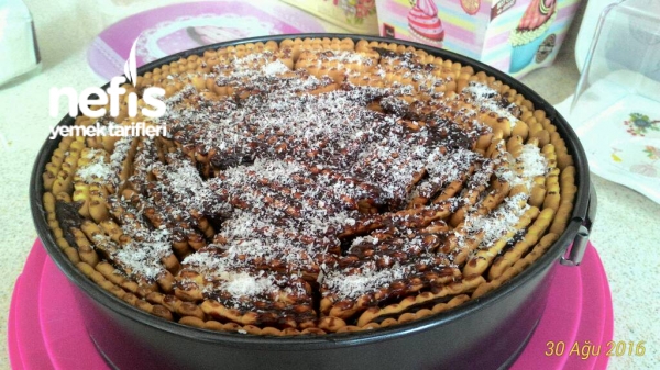 Bisküvili Yaş Pasta Nefis Yemek Tarifleri 2391068
