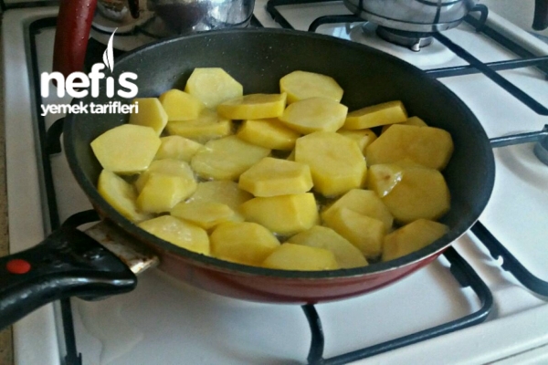 Fırında Patatesli Patlıcan Dizme