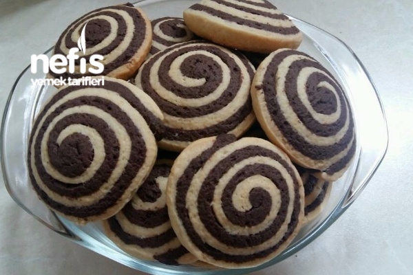 İki Renkli Rulo Kurabiye Nefis Yemek Tarifleri 2399777