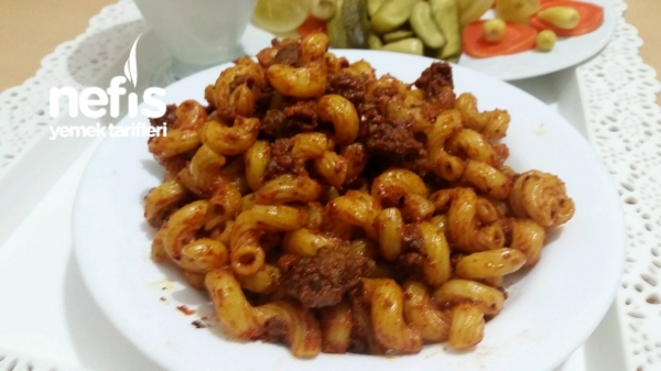 Bol Soslu Kıymalı Makarna (enfes Tadiyla )