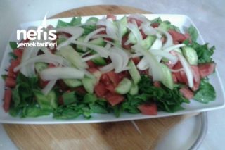Rokalı Domates Salatası Tarifi