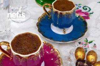 Orta Şekerli Türk Kahvesi Yapımı Tarifi