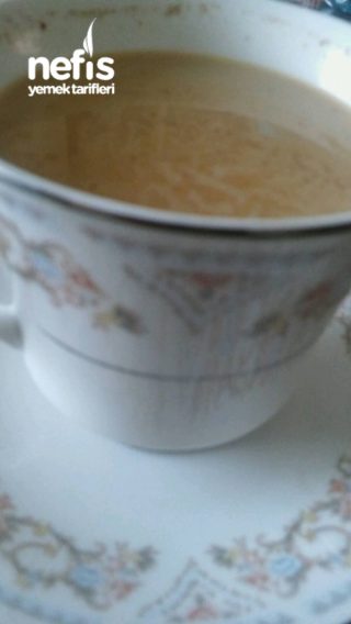 Sütlü Tarçınlı Türk Kahvesi
