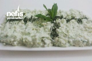 Yoğurtlu Avokado Salatası Tarifi