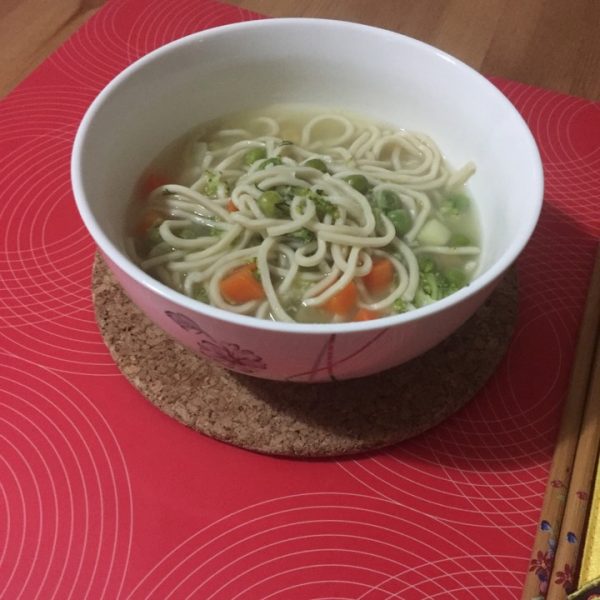 Ev Usulu Ramen (Sebzeli Diyet Makarna) Nefis Yemek Tarifleri