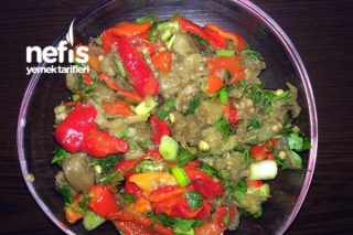 Közlenmiş Patlıcan Biber Salatası Tarifi