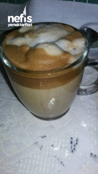 Sütlü Bol Köpüklü Kahve