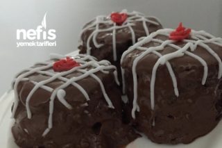 Çikolata Kaplı İçi Dolgulu Kek Tarifi