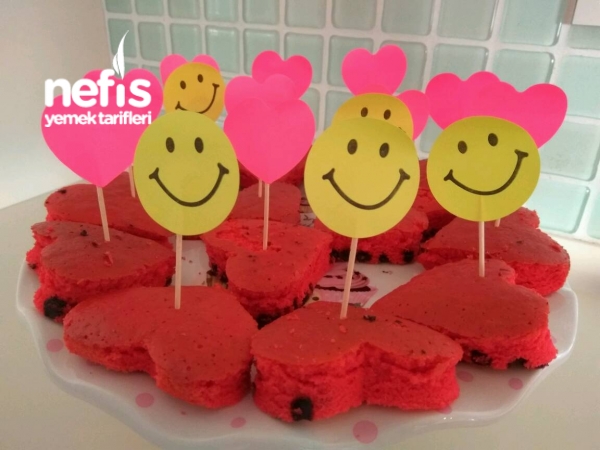 Kalp Kek Nefis Yemek Tarifleri 2558765