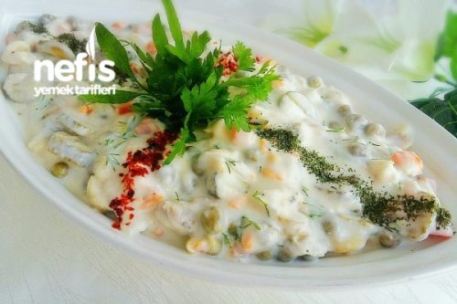 Tavuklu Garnitürlü Soğuk Salata