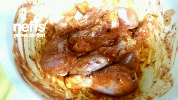 Κοτόπουλο στο φούρνο με πατάτες μπαγκέτας