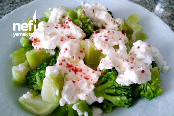 En Sağlıklı Brokoli Salatası
