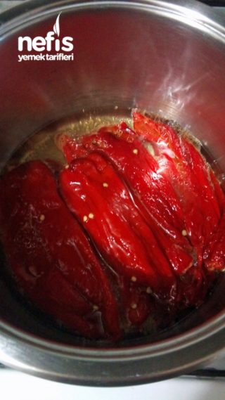 Közlenmiş Kırmızı Biber Çorbası