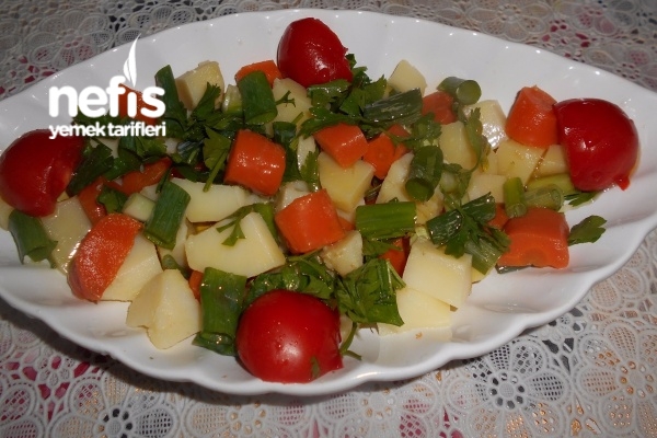 Havuçlu Patetes Salatası
