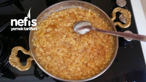 Sıvı Yağlı Elmalı Pasta Nefis Yemek Tarifleri