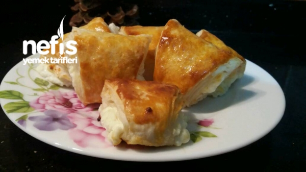 Peynirli Üçgen Börek