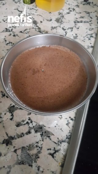 Kremalı Beyaz Çikolata Soslu Brownie