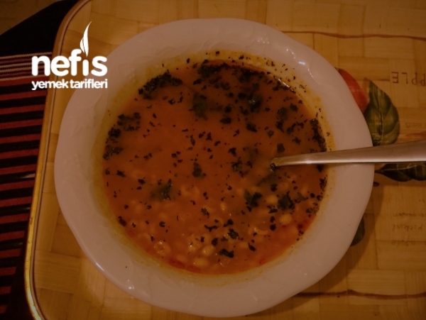 Bulgurlu Domates Çorbası