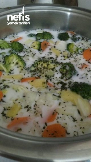 Lezzetli Brokoli Çorbası