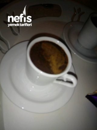 çikolatalı Maden Sulu Türk Kahvesi