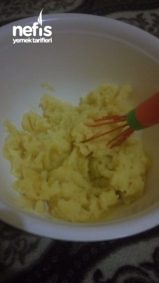 Patatesle Yoğurt Çorbası