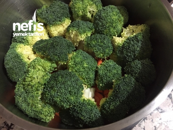 Nefis Brokoli Salatası (Bol vitaminli)