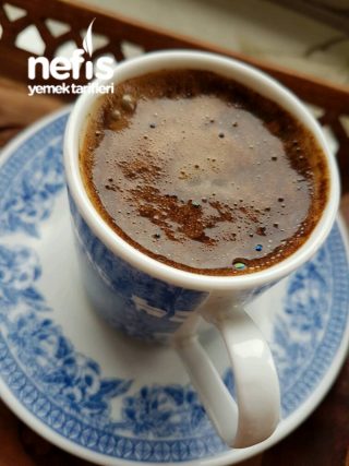 Maden Sulu Çikolatalı Bol Köpüklü Türk Kahvesi