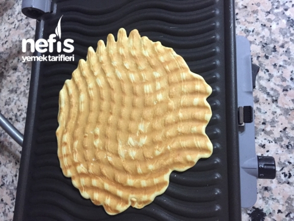Tost Makinesinde Waffle Yapımı