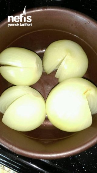 Karışık Dolma(kuru Patlıcan,soğan Ve Pırasa Dolması)