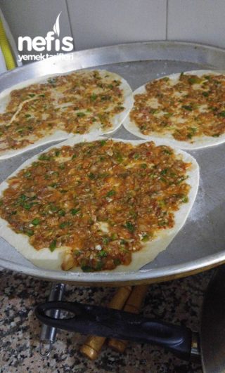 Ev Yapımı Lahmacun