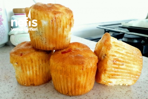 Kahvaltılık Peynirli Sucuklu Muffin