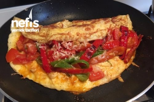 Domatesli omlet Domatesli omlet