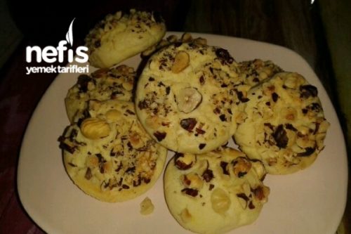 ağızda dağılan fındıklı kurabiye nefis yemek tarifleri