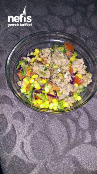 Tonbalıklı Diyet Salata