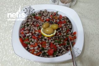 Köz Biberli Börülce Salatası Tarifi