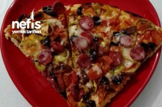Nefis Pizza (Tam Ölçülü) Tarifi