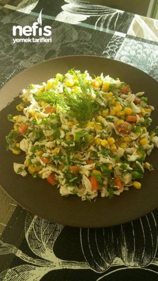 Tavuk Salatası
