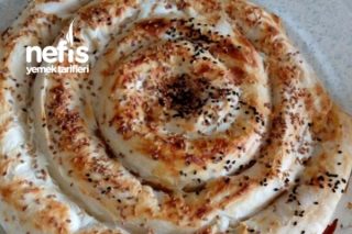 Patatesli Börek (Hazır Yufkadan Çok Pratik) Tarifi