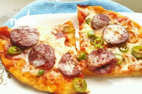 5 Dakika Pizzası (Tencerede) Tarifi