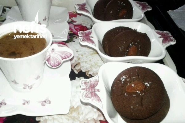 Bitter Kahve Yanı Kurabiye Nefis Yemek Tarifleri