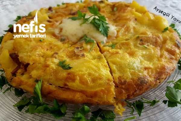 Patatesli Sucuklu Omlet (Nefis)
