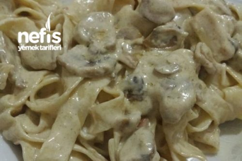 Mantarlı Kremalı Fettucine Makarna Tarifi