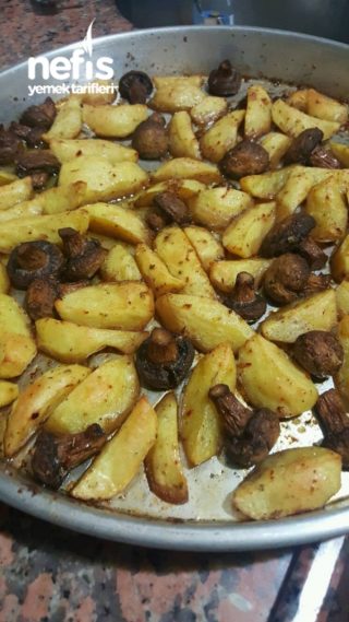 Fırında Tereyağlı Mantarlı Patates
