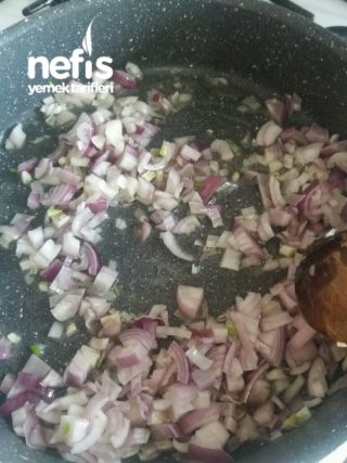 Kuru Biberli Domatesli Patlıcan Kavurması