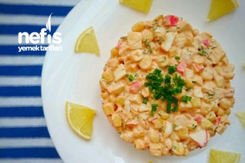 Deniz kokteyli Salata ve diğer lezzetli yemekler Deniz kokteyli Salata ve diğer lezzetli yemekler