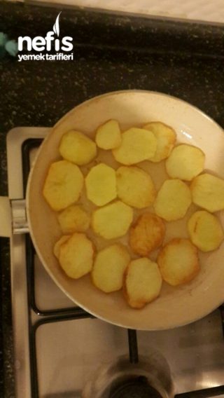 Patates kapama (bugün Ne Yapsam Diye Dusunenlere)
