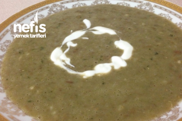 Ispanaklı Yeşil Mercimekli Çorba (Barley Soup)